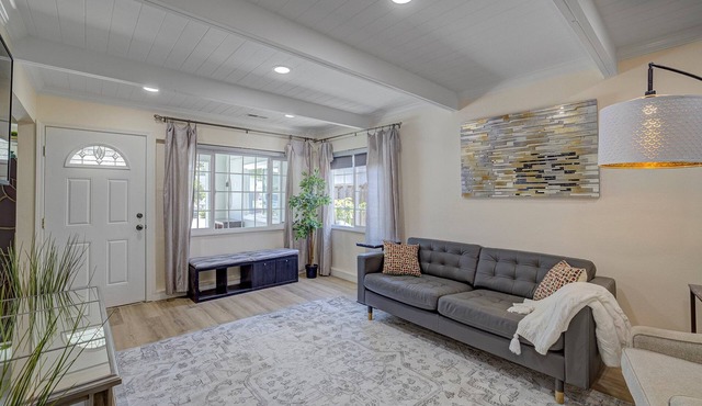Luxe Spacious Remodeled House in Silicon Valley in Milpitas