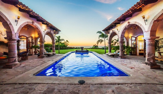 LUXURIOUS "HACIENDA ANTIGUA" - FEATURED ON TRAVEL SHOW, 'A SENSE OF PLACE'