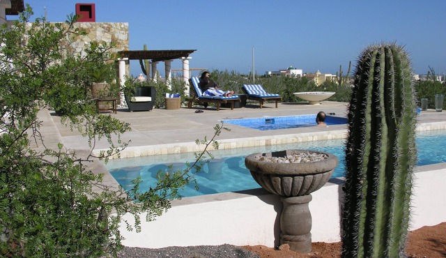 Luxurious Private Home! Pool, Hot Tub, Sea and Mountain Views