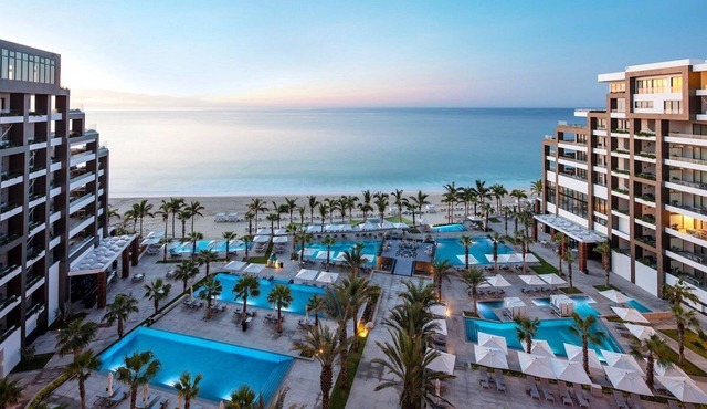 Luxurious Resort on the beach of the Sea of Cortez (UNESCO WHS) in Los Cabos.
