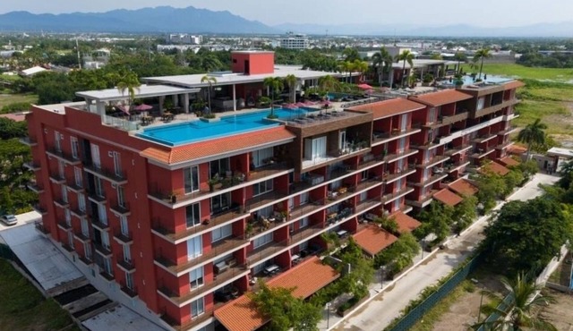 Luxury 2-Bedroom 2-Bathroom Condo in Nuevo Vallarta with Rooftop Pool