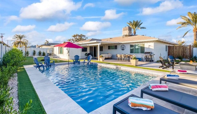 Luxury 5BR Old Town Villa with Heated Pool & Games