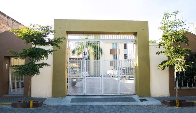 Luxury apartment, private and central