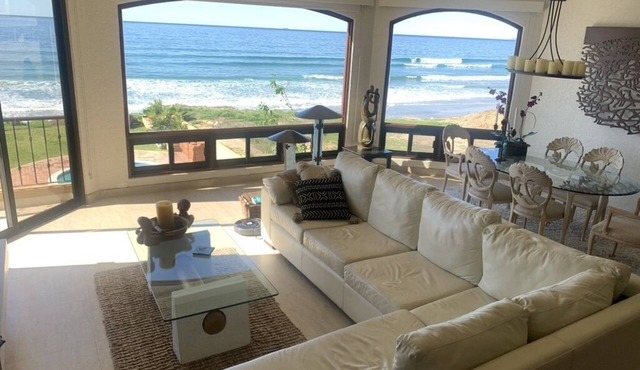 Luxury Beachfront Villa with Sandy Beach -Plaza Del Mar, Rosarito