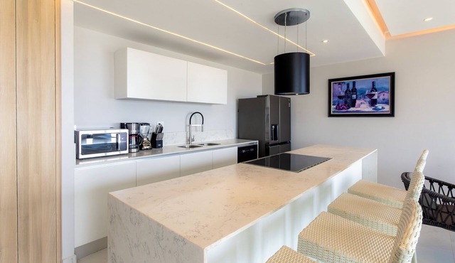 Luxury condo in Acapulco Diamante