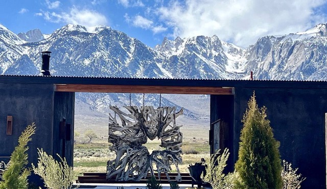Luxury Design Rental with Breathtaking Mountain Views in Lone Pine, California