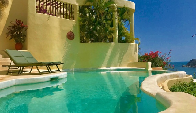 LUXURY EXCLUSIVE OCEANFRONT million dollar view spectacular sunset beach access
