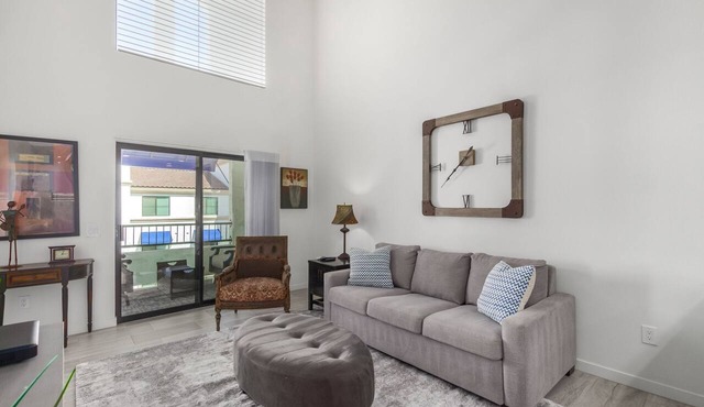 Luxury furnished condo in The Cays at Downtown Ocotillo