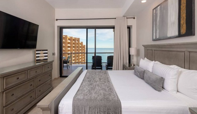 Luxury Las Palomas Oceanview Condo - Phase 2
