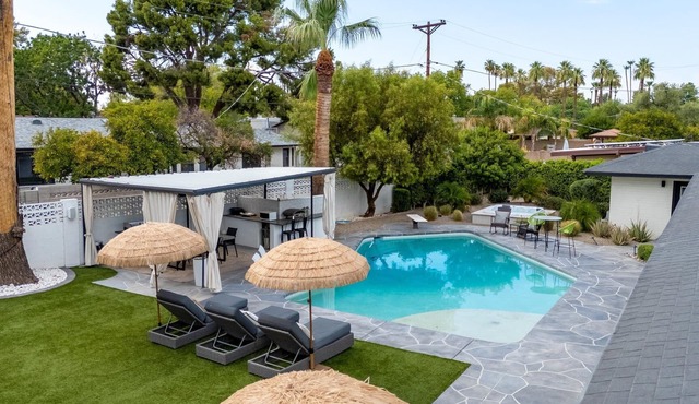 LUXURY & LOCATION Central Corridor Remodeled Ranch on 1/3 acre-BACKYARD RESORT!