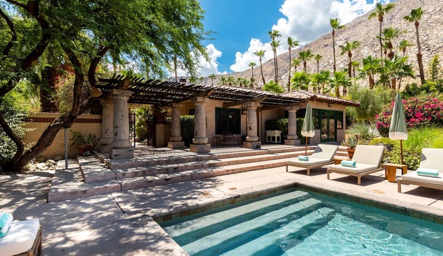 Luxury Oasis in Palm Springs Retreat