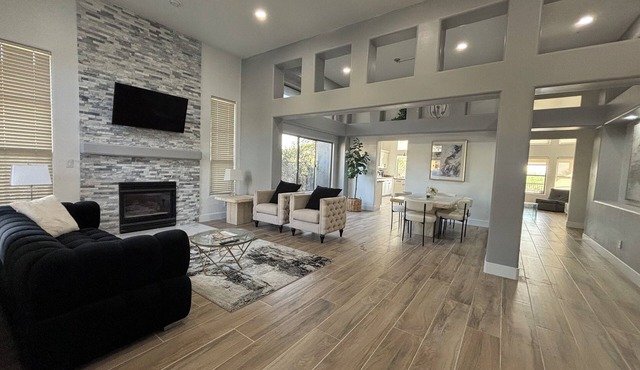 Luxury Scottsdale: Heated Pool & Mountain View