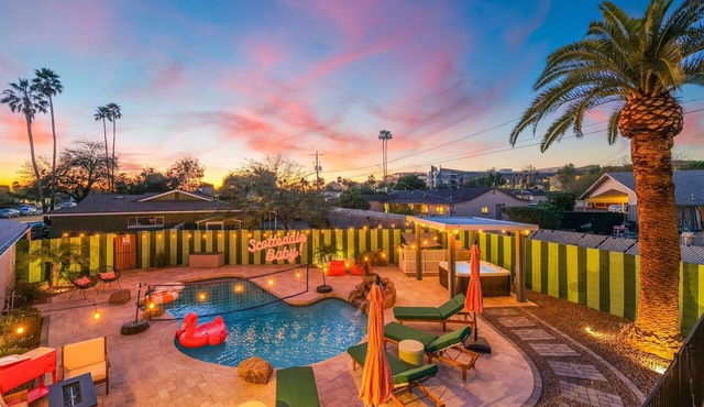 Luxury Scottsdale Retreat - Glam Suite + Pickleball + Pool + Speakeasy