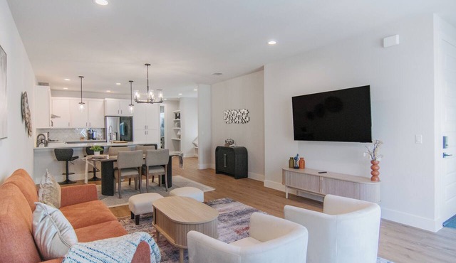 LUXURY TOWNHOME WITH 4-bedroom townhome in charming Austin CENTRALLY LOCATED.