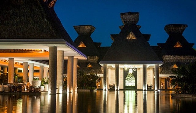 Luxury Vacation in Acapulco Mexico