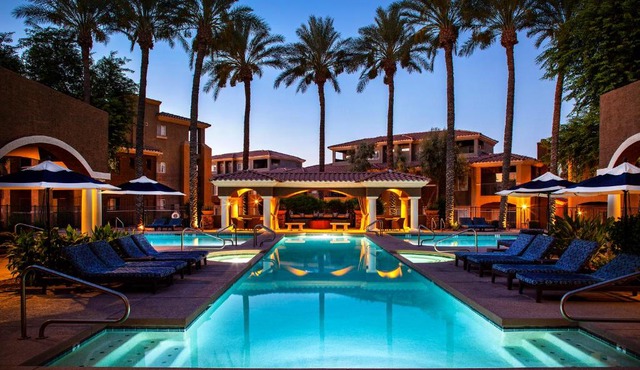 Luxury Vacation Rentals by Meridian CondoResorts
