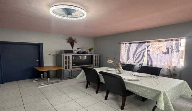 M. Apartment, Near the Railroad, 5 minutes from the international bridges