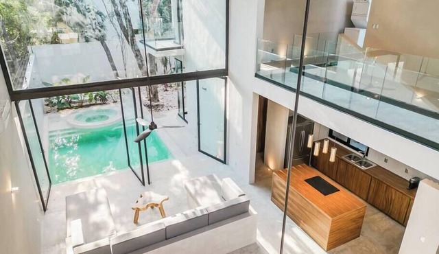 M11 Casa Leto - Luxury Villa in Gated Community