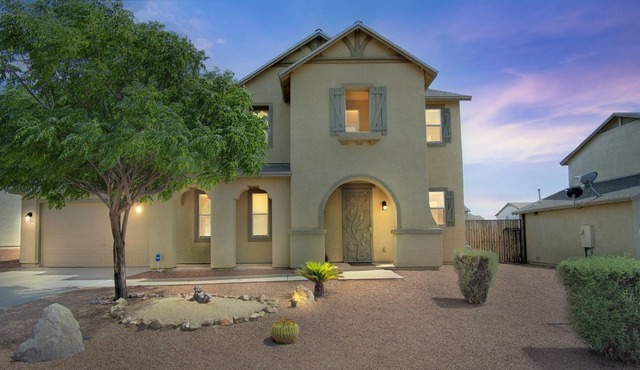 Magnificent Whole House at Tucson Mtn Village sleeps 8 by RedAwning