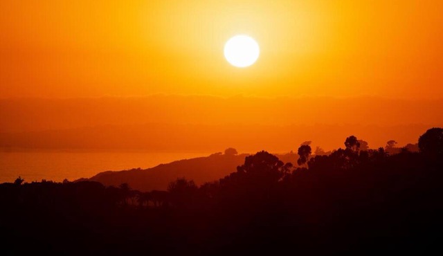 Malibu Sunset Getaway