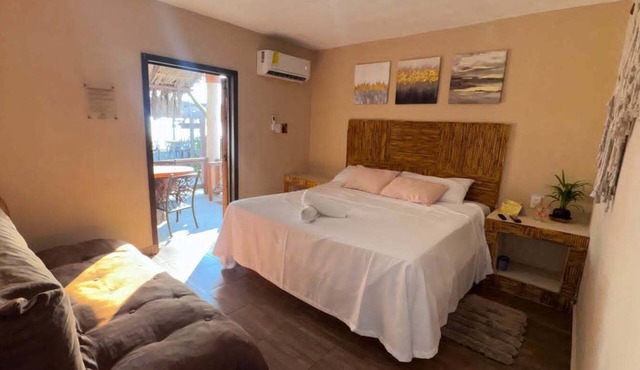 Mangrove Suite with beachfront terrace and breakfast included Acapulco Diamante