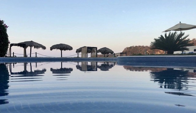 Manta Raya Hotel