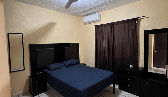 Manzanillo Cozy Stay - Central Location, 10 Mins to the Beach