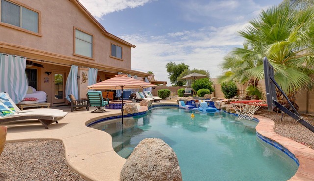 Maricopa Desert Oasis: Fenced Yard w/Hot Tub