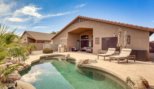 Maricopa Pet-Friendly w/Private Pool & Hot Tub
