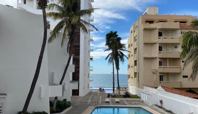Marina del Sol Resort - beautiful 2 bdrm Sleeps 8 -Ocean front