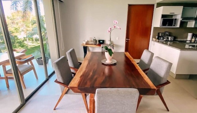 Marina-front Apartment in Ixtapa nearby beaches and cycling trail!