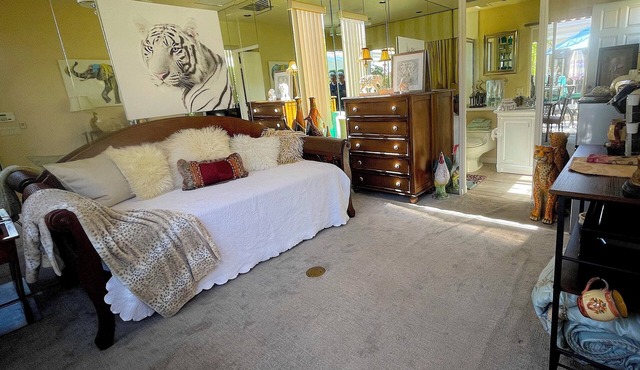 Marvelous studio with AC in sunny Palm Desert