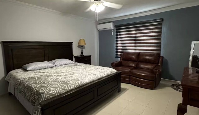 Mateo'S 655 Apartments