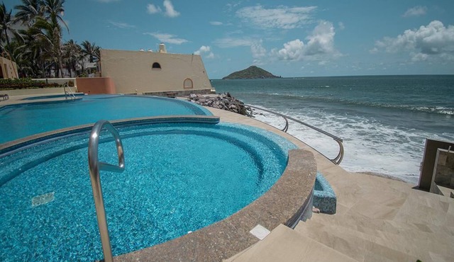 Mazatlán Solaria Oceanview Condo with Pool 704