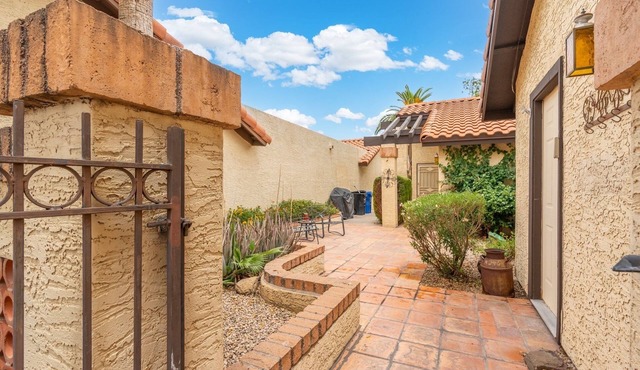 Mesa/Gilbert Area Retreat Quiet 2BR/2BA Home