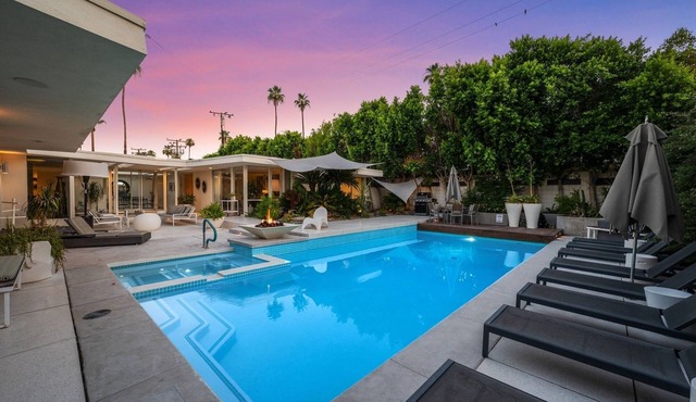Mid-Century Home! Private Pool and Spa! Mountain Views!