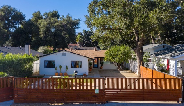 midcentury ranch home in peaceful oak grove