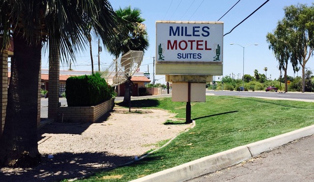 Miles Motel