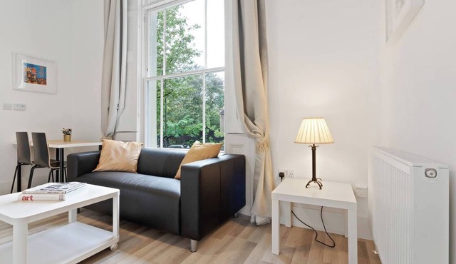 Modern 1BD Flat in Brixton