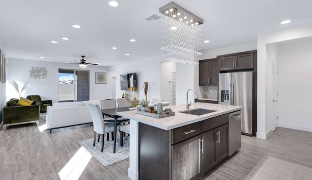 Modern 4-Bedroom Retreat with Stunning Views& Luxury Amenities.