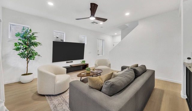 Modern 4BR + Loft Family-Friendly Gilbert Stay Sleeps 11