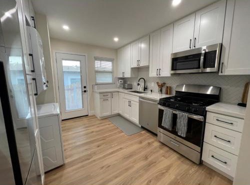 Modern Beach Bungalow