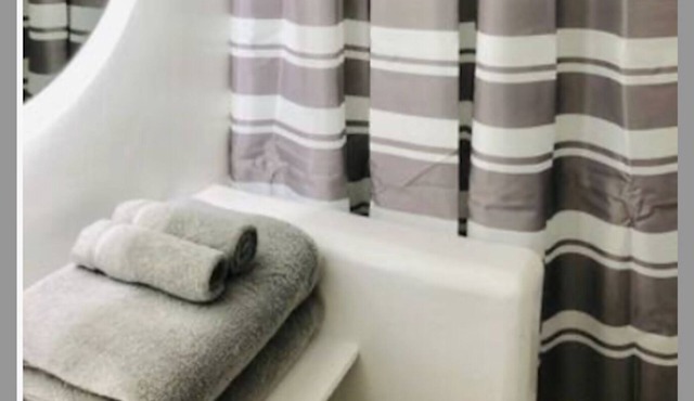 Modern Beachfront Guest Suite