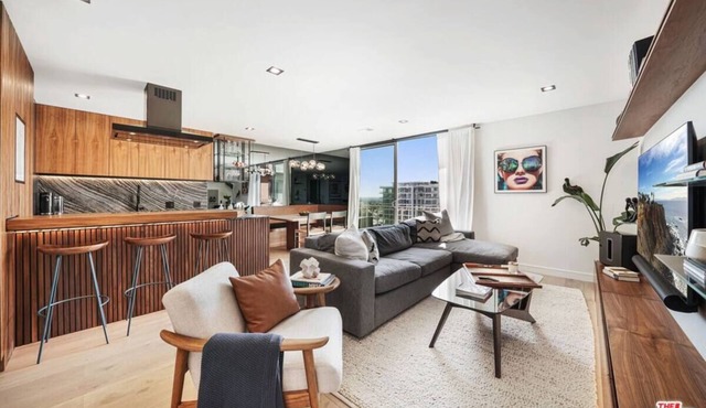 Modern Cozy 1-bedroom condo in Beverly Hills