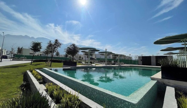Modern home with pool, garden & 24 7 security