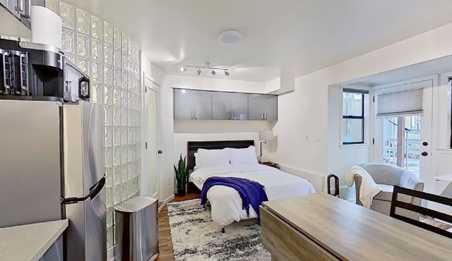 Modern Lower Pacific Heights 1BR Retreat Near Fillmore Street, Japantown & Alta Plaza Park in San Francisco
