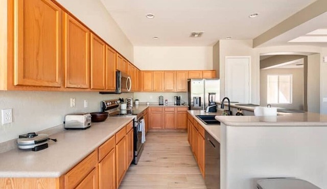 Modern Phoenix Retreat & Open-Concept Living Area!