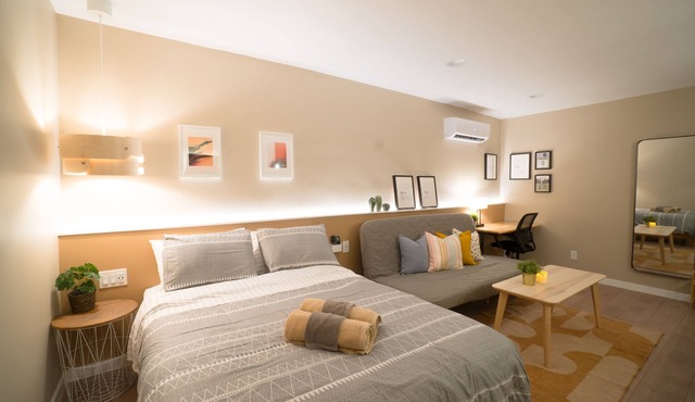 Modern Private Studio - Mins away from Everything in Pasadena!