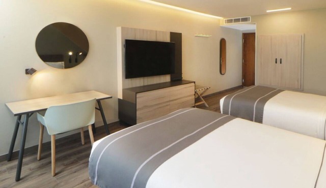 Modern Room for a Cultural Escape Near Ibero-American Library - 2 Units