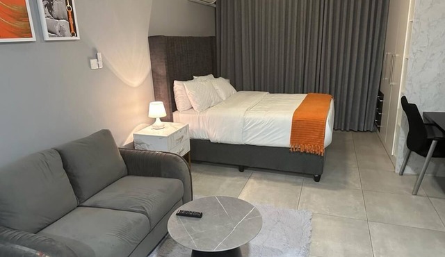Modern studio with AC and WiFi in delightful Gaborone in Gaborone